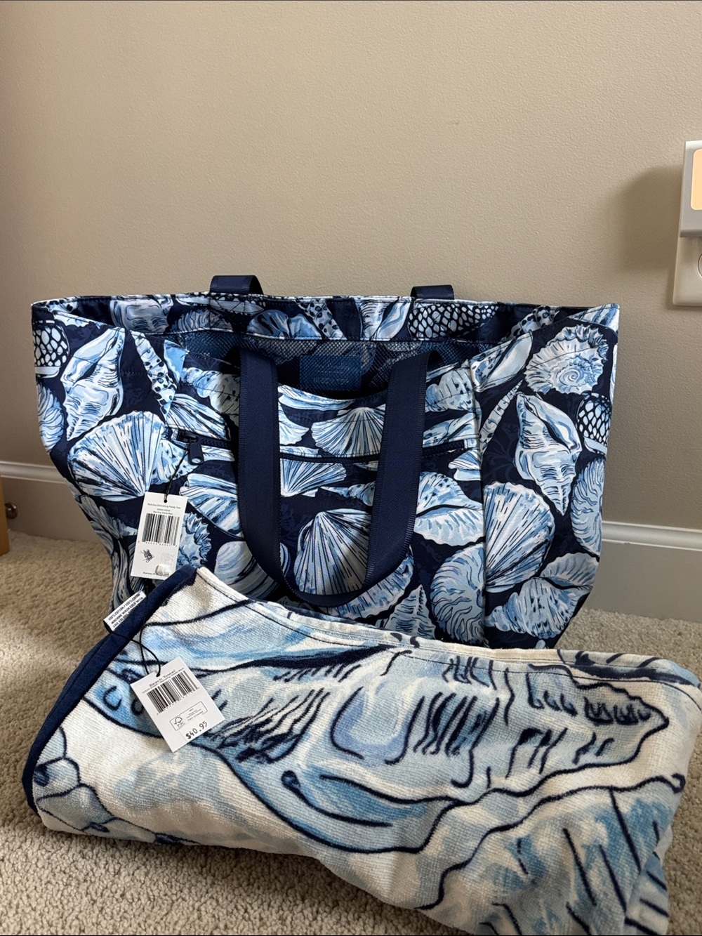 Vera Bradley ReActive Morning Shells Blue drawstring family tote/towel - NWT